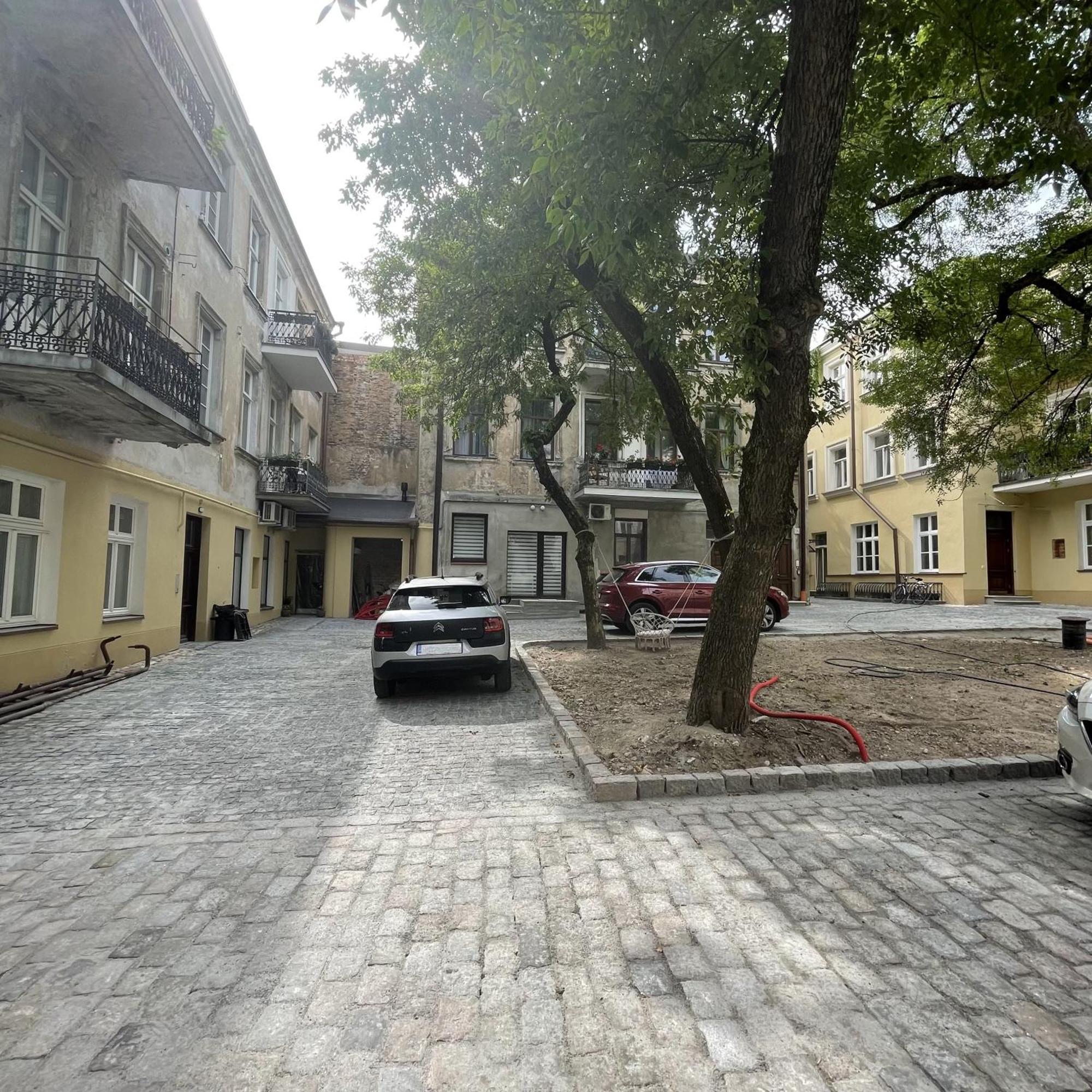 Modern Vilnius Old Town Apartment With Free Parking Luaran gambar